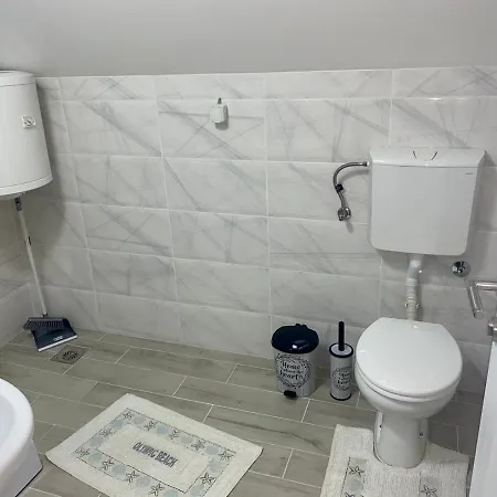 De 64 M2 Com 2 Apartamento *