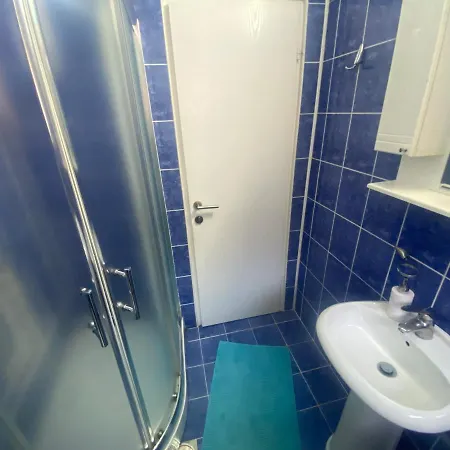De 64 M2 Com 2 Apartamento